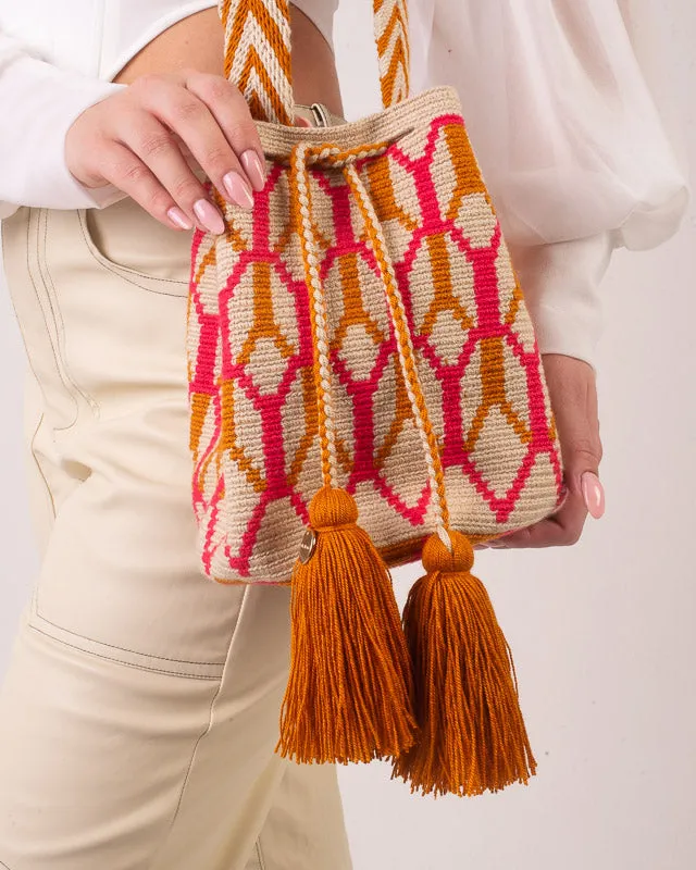 Chila Bags Lunera Bucket Handwoven Shoulder Vegan Bag - Orange