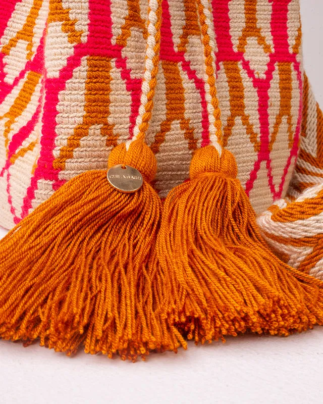 Chila Bags Lunera Bucket Handwoven Shoulder Vegan Bag - Orange