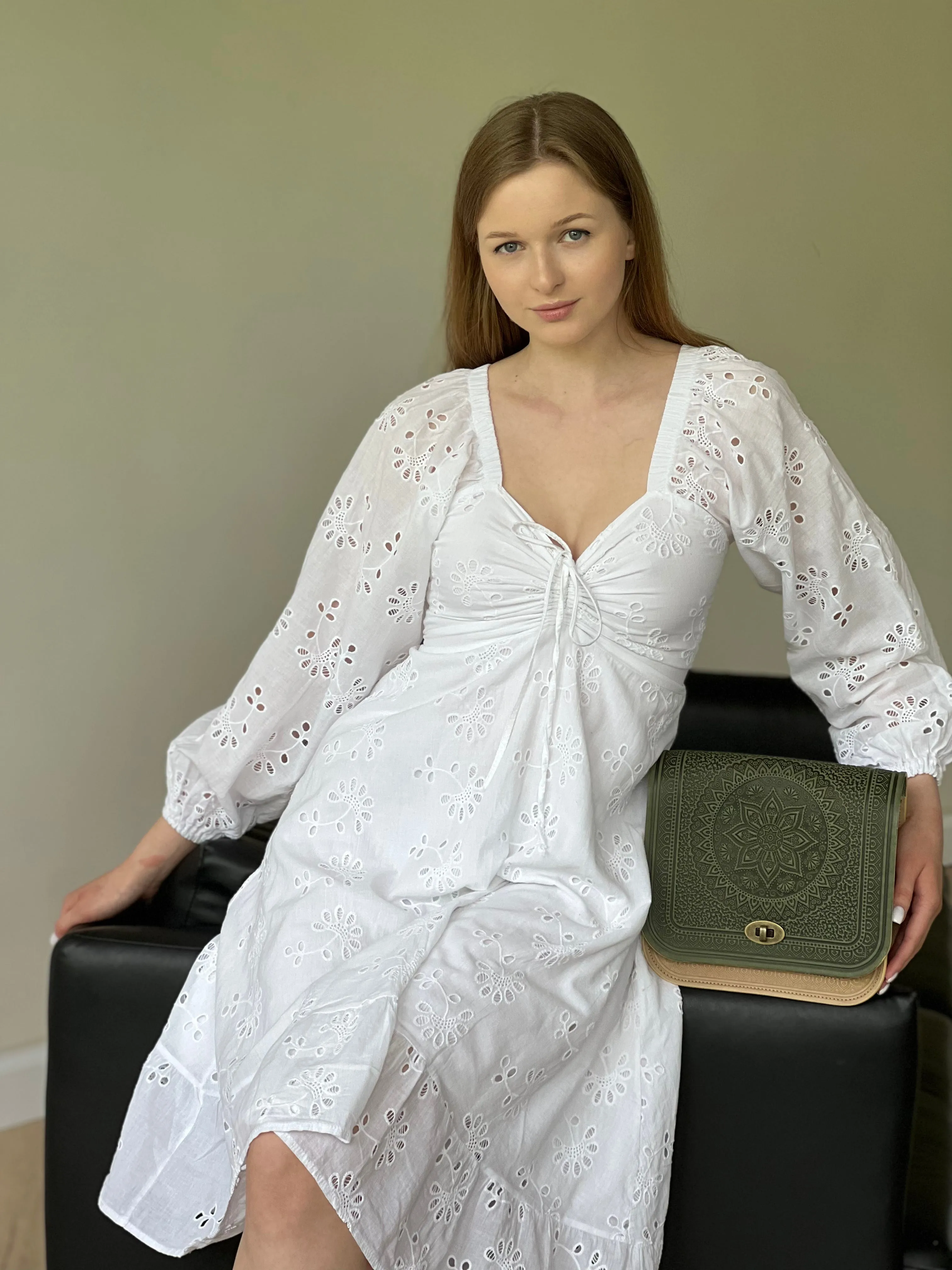 Ivory&Olive Olive Unique Purse