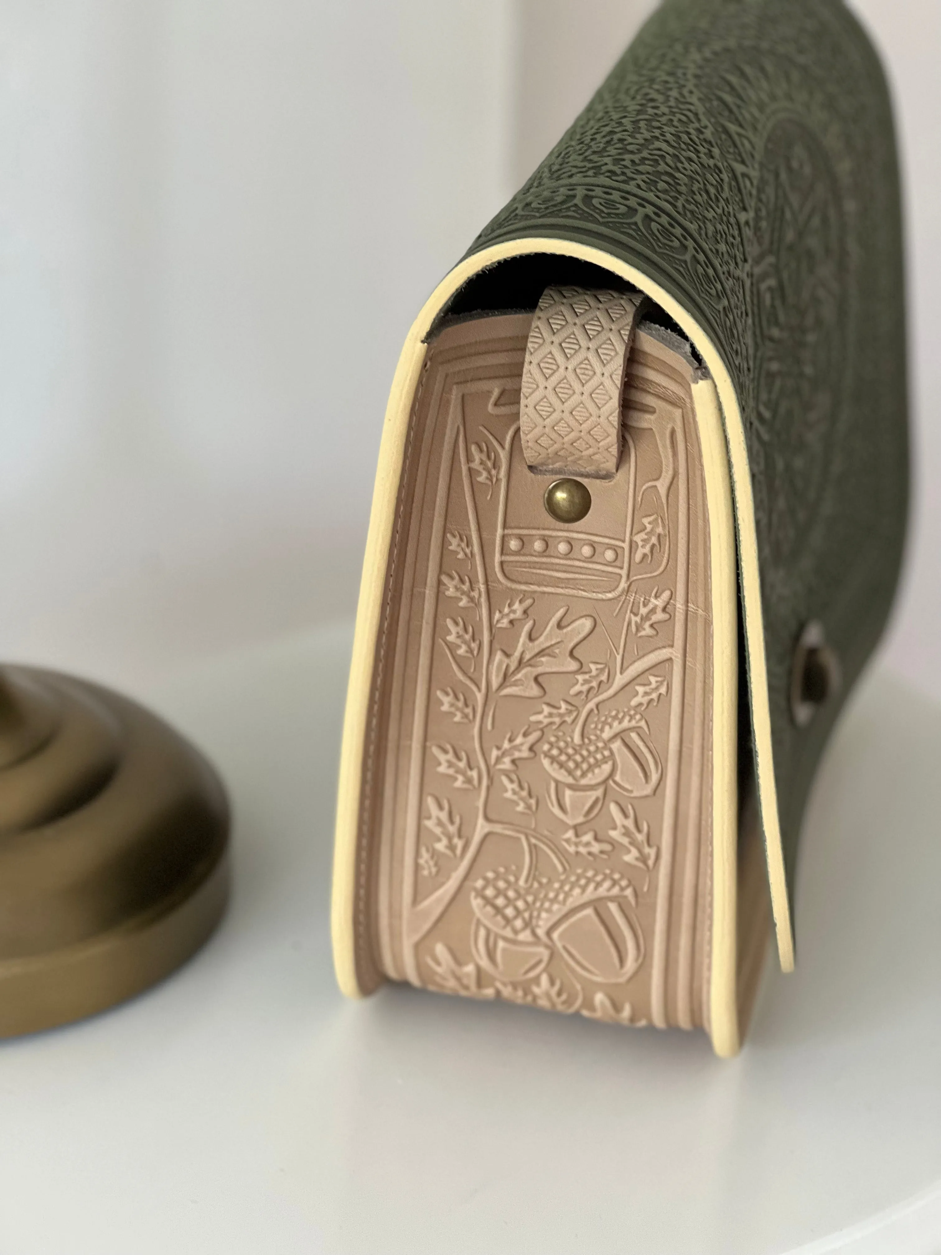 Ivory&Olive Olive Unique Purse
