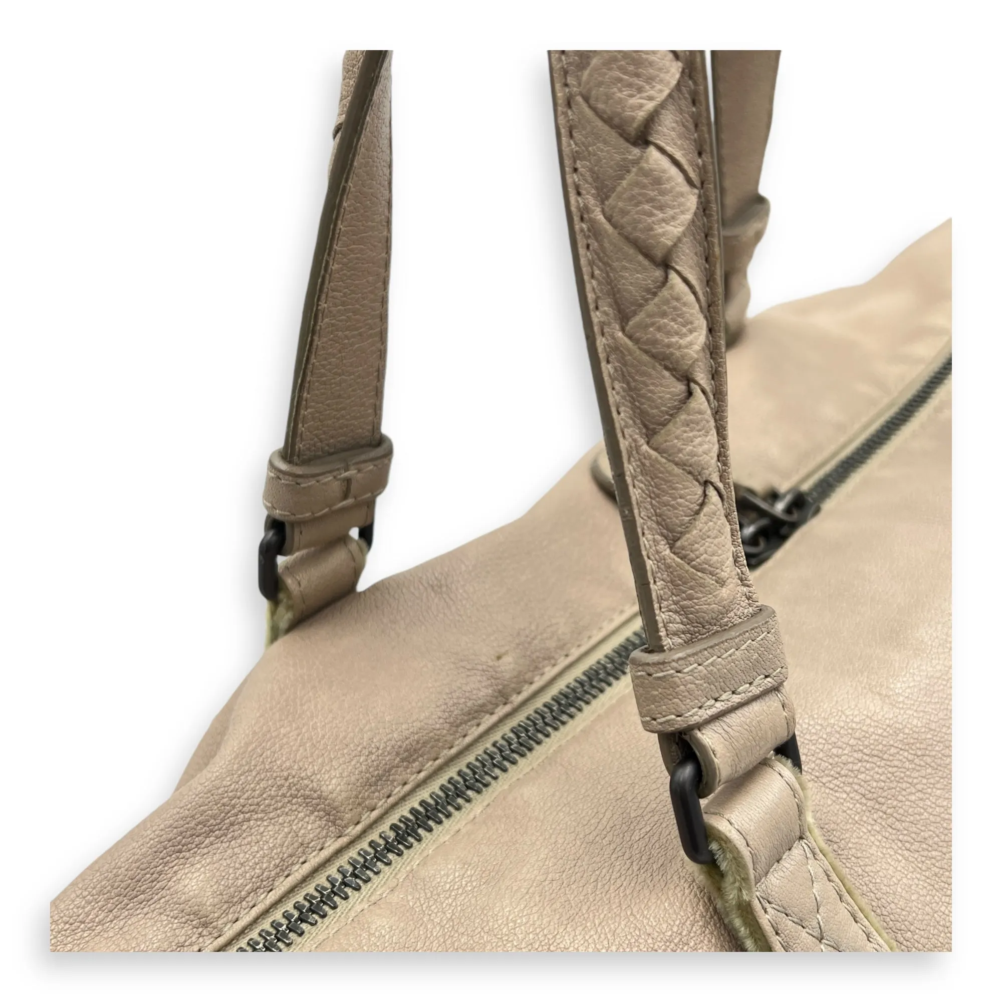 Shoulder Bag Shoulder bag in Calfskin, Gunmetal Hardware