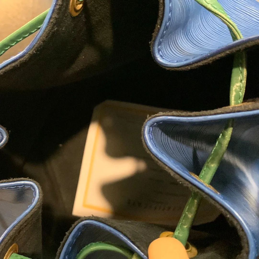 Trendy Inspired Louis Vuitton Epi Noe Bucket Bag